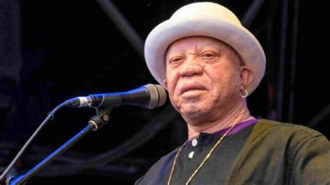 La Biographie Captivante De Salif Keita Le Chanteur Malien