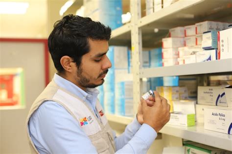 Streamlining Hospital Pharmacy Management: Enhance Efficiency & Accuracy