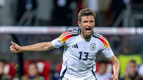 Bekanntgabe In Dieser Woche Thomas Müller Beendet Wohl Karriere In Der