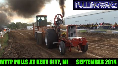 JOE MANNING PULLS IN SUPER FARM TRACTOR CLASS MTTP PULLS KENT CITY