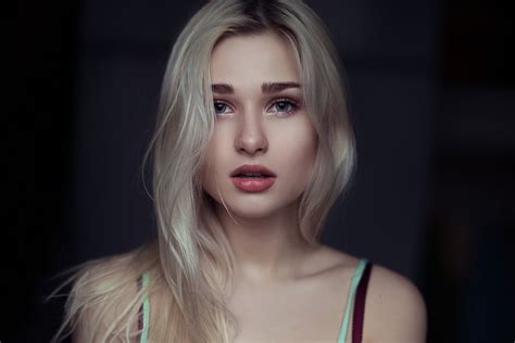 Women Portrait Face Blonde Hd Wallpaper Wallpaperbetter