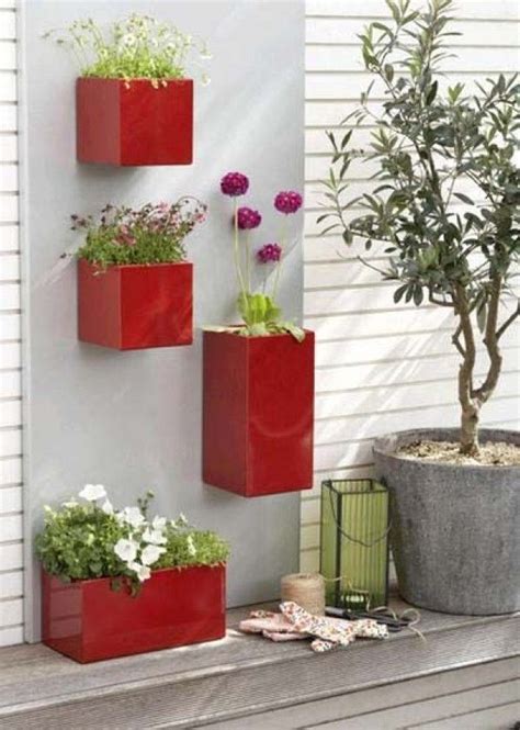 Space Saving Balcony Planters Clever Ideas For Small Balcony Gardens