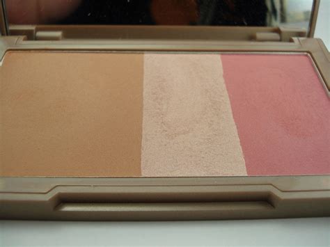 Urban Decay Naked Flushed Palette In Native Comparison To The Original Naked Flushed Palette