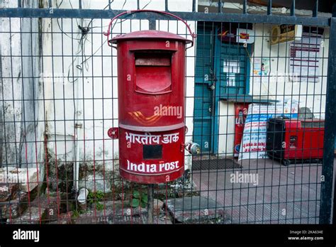 Indian Postman Hi Res Stock Photography And Images Alamy