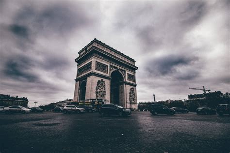 Download Arc De Triomphe Dark Sky Wallpaper