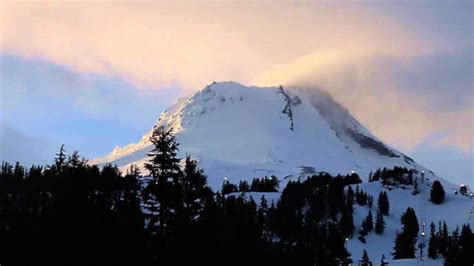 Mt. Hood Erupting Clouds - YouTube