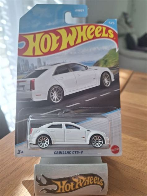 Hot Wheels Luxury Sedans Cadillac Cts V L Neu Und