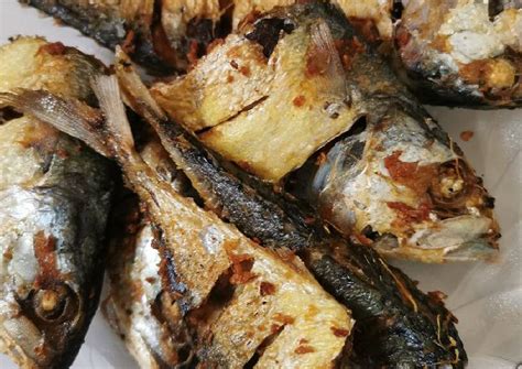 Langkah Mengolah Ikan Kembung Goreng Bumbu Seadanya Nikmat RESEP US