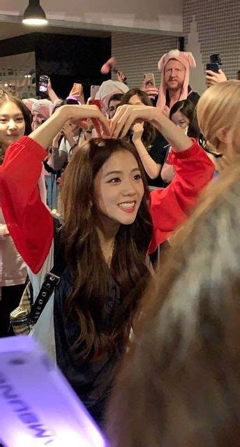 Pin De Lulamulala En Blackpink Jisoo Blackpink Jisoo Rosa Negro