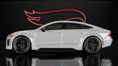 Машинка Premium Hot Wheels Audi RS Sportback Elite HGW Grey купити в інтернет