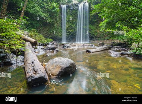 Borneo Naturlandschaft Fotos Und Bildmaterial In Hoher Auflösung Alamy