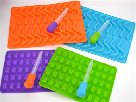 Lot 8pcs Gummy Worm And Gummy Bear Molds 2 Of Each 4 Droppers Etsy