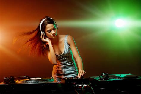 Dj Girl Wallpapers 4k Hd Dj Girl Backgrounds On Wallpaperbat