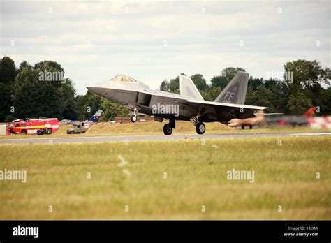 Lockheed Martin F 22 Raptor Stock Photo Alamy