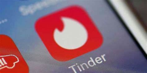 Tinder Unveils Panic Button For Emergency Response Nation