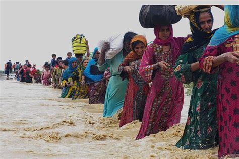 Photos Devastating Monsoon Flooding In Pakistan The Atlantic