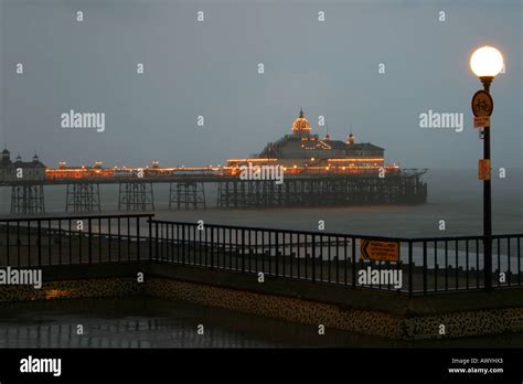 Eastbourne Pier Night High Resolution Stock Photography and Images - Alamy