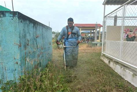 Continúa el mantenimiento al cementerio de Barrio Milla 38