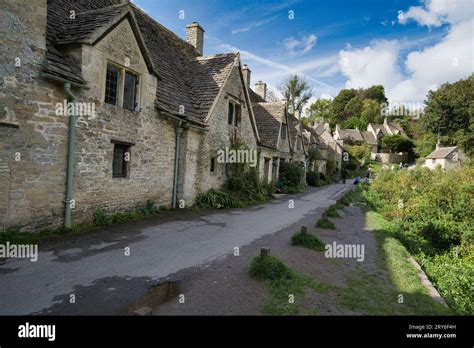 Weavers Cottages From Th Century Hi Res Stock Photography And Images