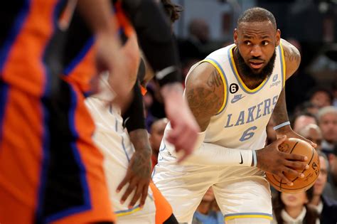 Lebron James Triple Double Sends Lakers Past Knicks In Overtime