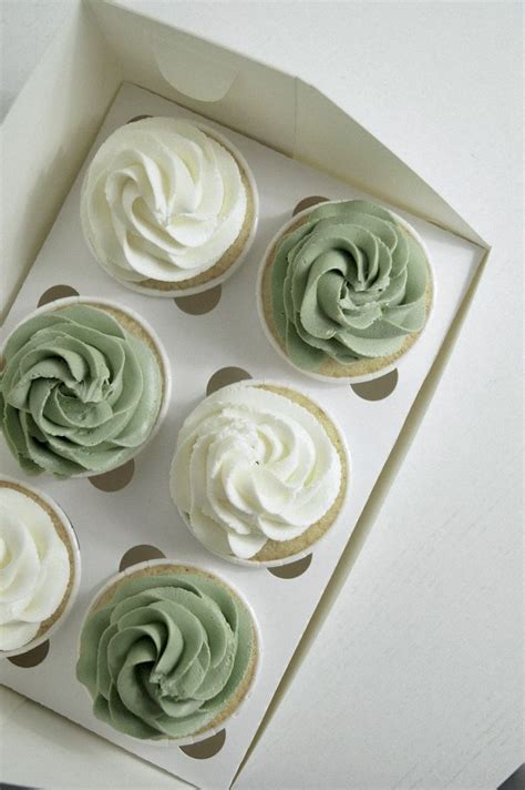 Green Cupcakes Green Cake White Cupcakes Easy Cupcakes Wedding