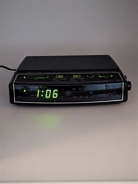 Vintage General Electric Clock Radio Etsy