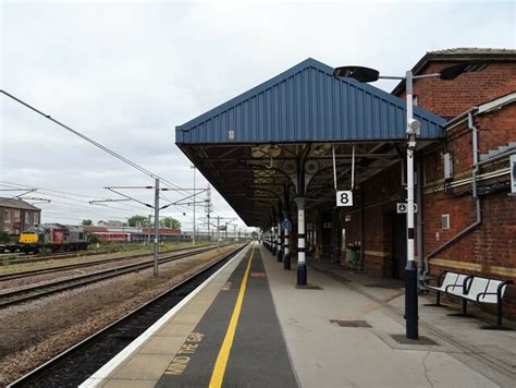 Platform 8 Doncaster Railway Station © Jthomas Geograph Britain And