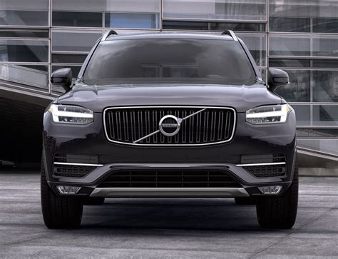 Volvo Xc T Awd Momentum Onyx Black Exterior