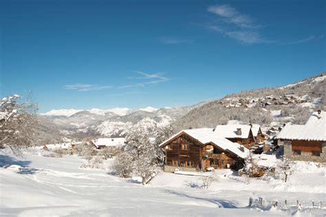 Best Luxury Ski Chalets Holidays In Meribel Leo Trippi Twin Bedroom