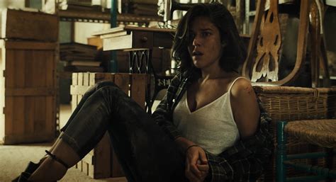 Nude video celebs Iria del Río sexy Visitor Visitante