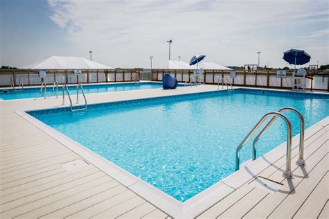 Private Pool Party Rental in Brooklyn | Pool Parties at Aviator Sports