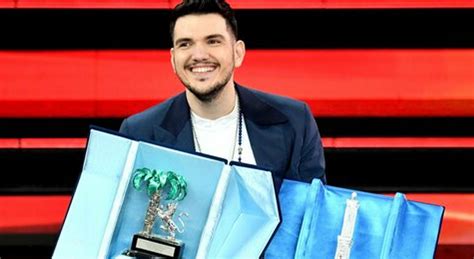 Amici Luca Gaudiano Snobba Il Talent Per Fortuna Mi Hanno Bocciato