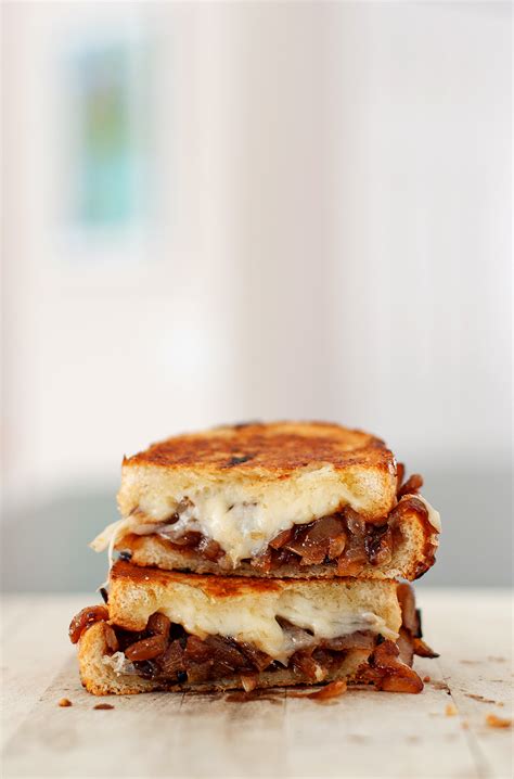 French Onion Soup Grilled Cheese | BS' in the Kitchen