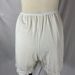Vintage Lingerie Brufke White Nylon Half Slip Pettipants Tap Shorts