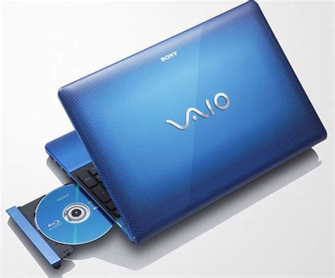Sony released the colorful VAIO E - TipsMake.com