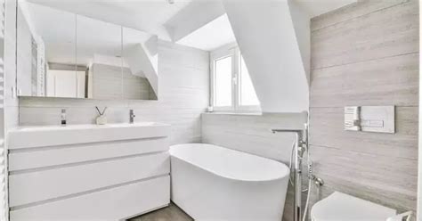 5 Bathroom Ceiling Material Ideas For Solid Functionality And Great