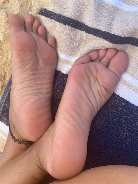 Beach Feet Nudes Feet NUDE PICS ORG