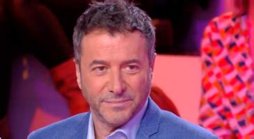 Bernard Montiel R Pond Aux Critiques Sur Son Voyage Avec Les Macron Au