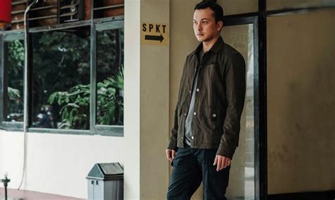 Profil Dan Biodata Nicholas Saputra Pemeran Aji Dalam Film Sayap Sayap