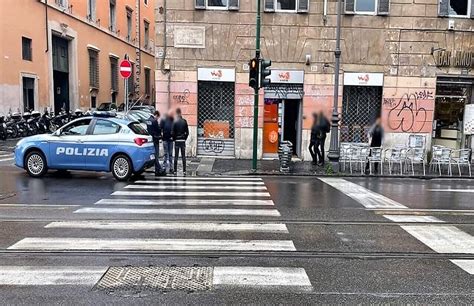 Conta Fino A Mille O Ti Sparo Rapina Violenta In Pieno Centro A Roma