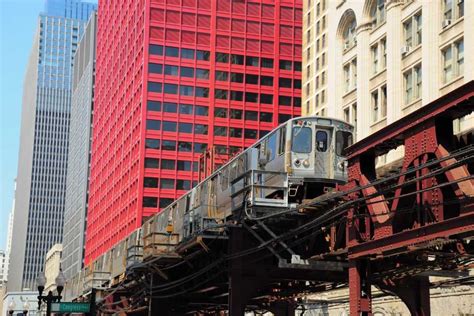 A Complete Guide To Using Chicagos L Train Chicago Travel