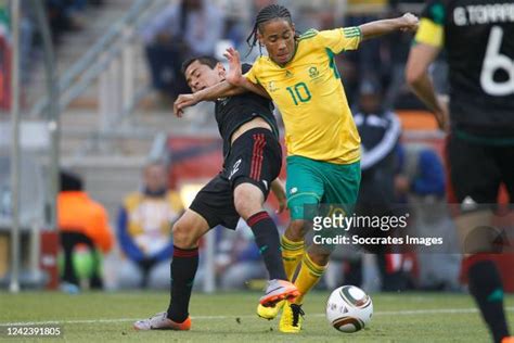 384 2010 World Cup Pienaar Stock Photos, High-Res Pictures, and Images - Getty Images