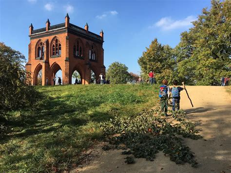 Ein Ausflug Im Park Telegraph