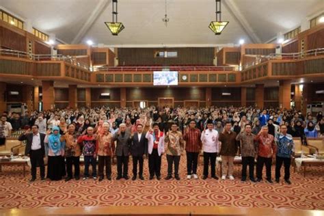 Edukasi Masyarakat Bpip Bedah Buku Nilai Nilai Pancasila Di Uin Jakarta