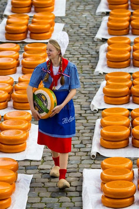 Mercado Del Queso De Holanda En Gouda Imagen Editorial Imagen De