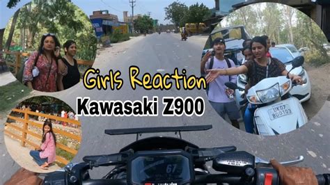 Cute Girl 👧 Reaction Loud Kawasaki Z900 🏍 Public Reaction On Kawasaki