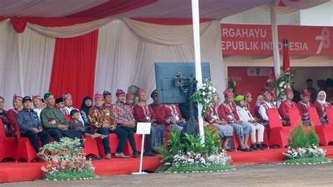 Ukk Berpartisipasi Dalam Upacara Hut Kemerdekaan Ri Ke Di Stadion