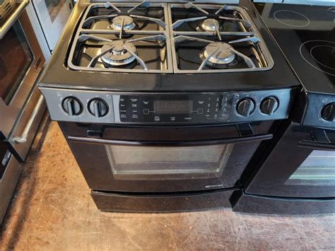 Jenn Air 30 Inch Slide In Gas Range 4 Burner With Convection Self Cleaning Oven Warming Drawer