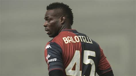 Balotelli Wrestling Durante La Sosta Per Le Nazionali Gilardino