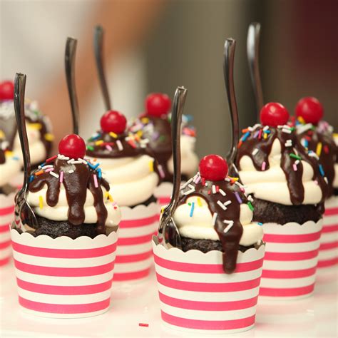 Ice Cream Sundae Cupcakes Best Cupcake Recipe Yolanda Gampp How